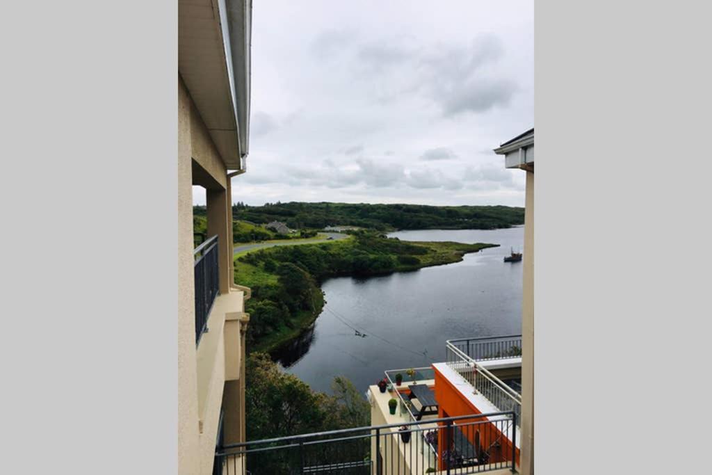 Apartment 4, Clifden Bay Apartments Екстер'єр фото